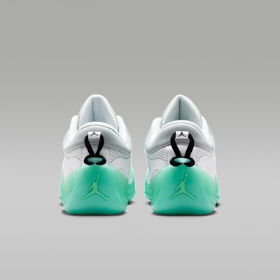 Jordan Heir Series 2 PF Basketball Shoes. Nike JP